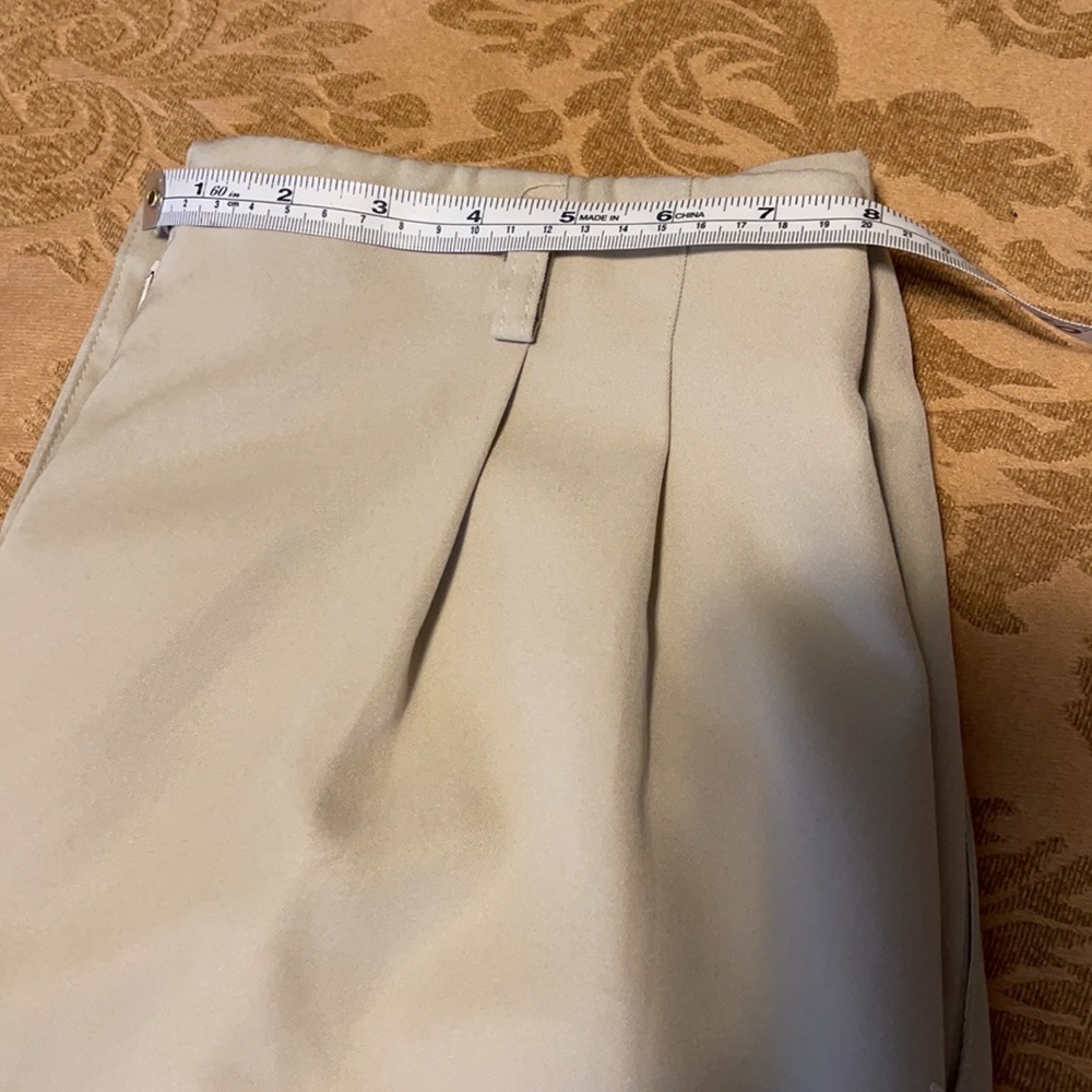 Used Bermuda size 12 - Picture 11 of 11